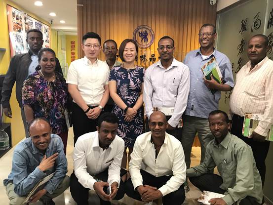 image002.jpg 皇冠体育