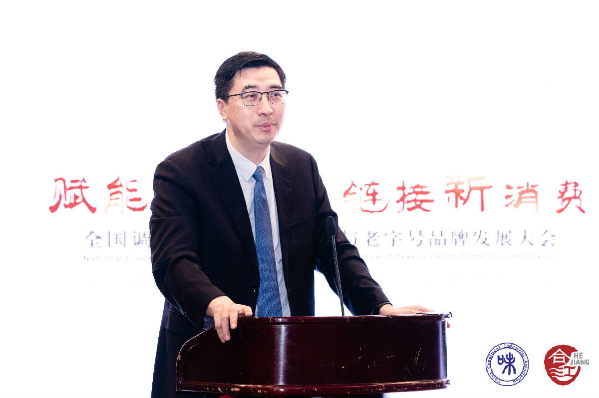 7、黄乐平.jpg 皇冠体育