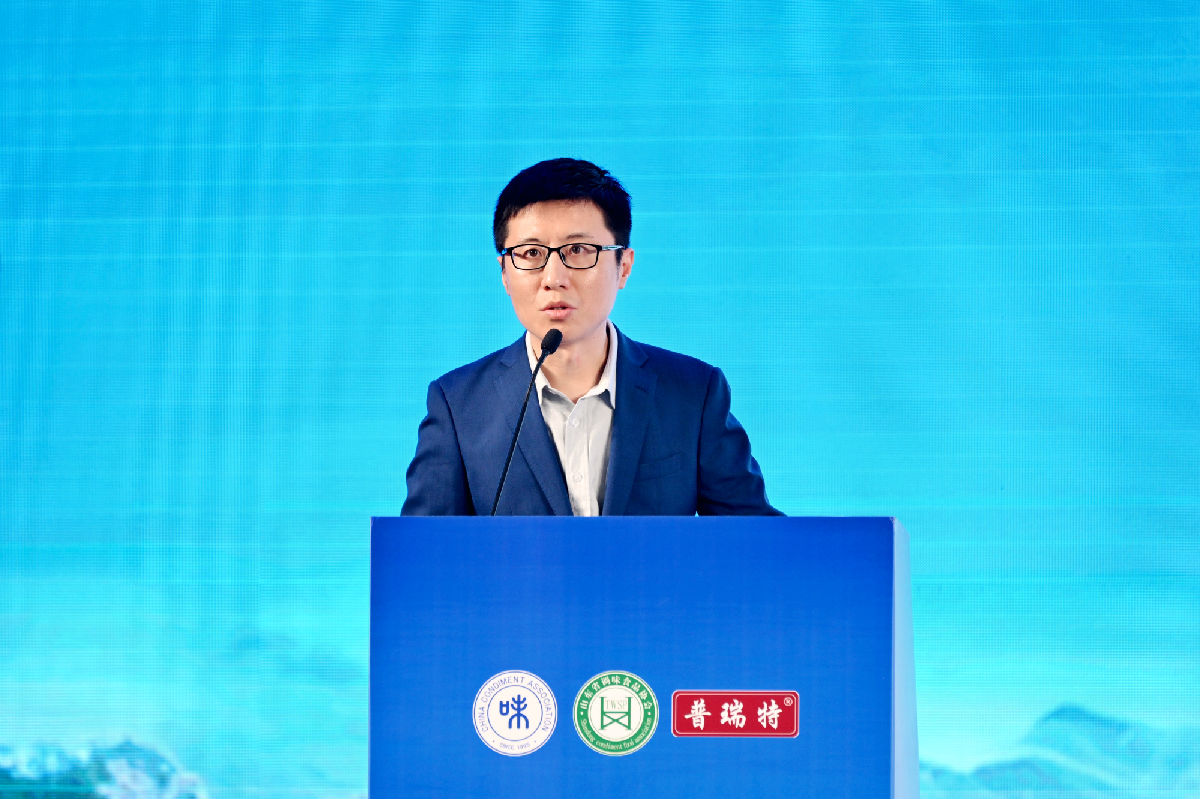 洪峰.jpg 皇冠体育