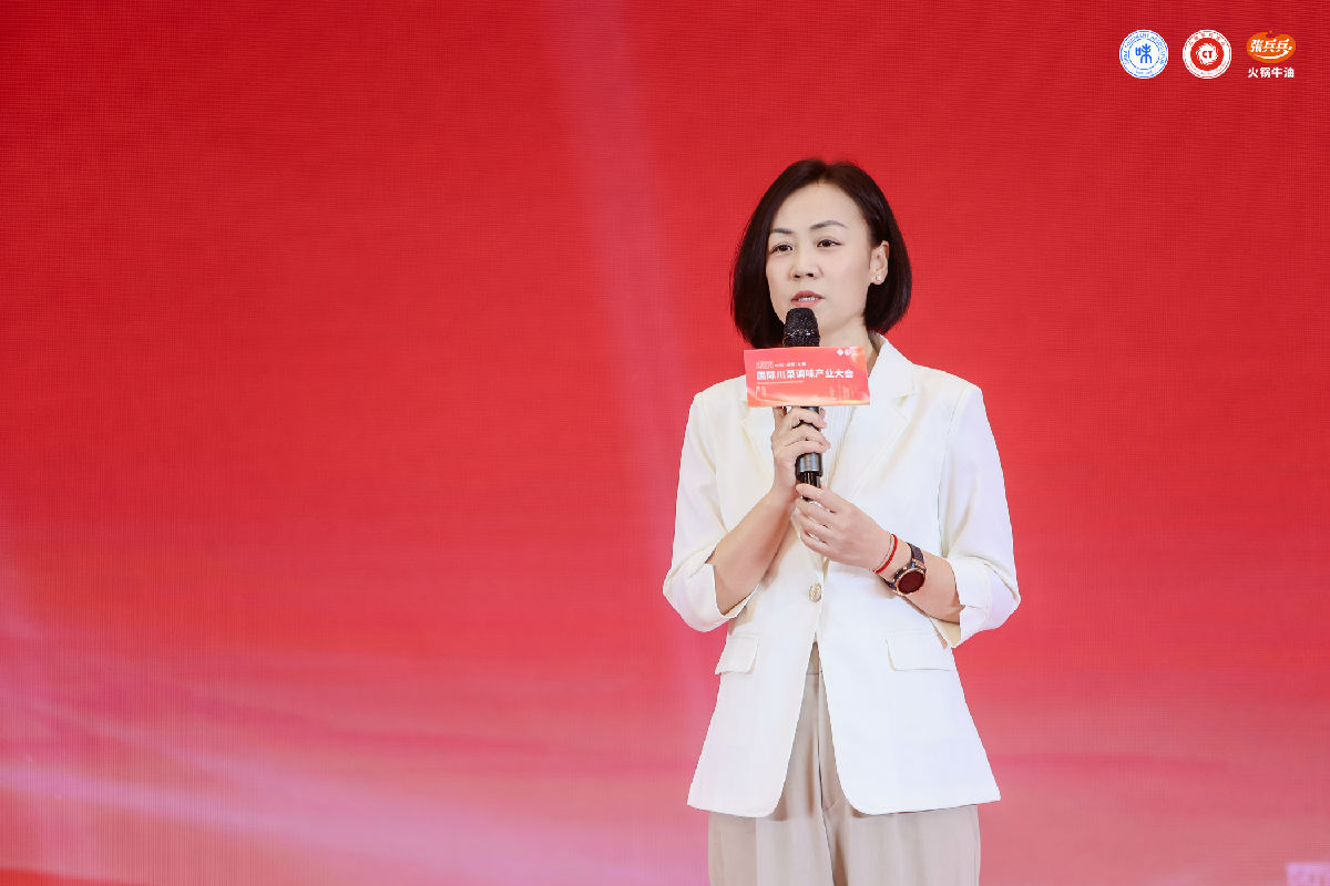 白燕.jpg 皇冠体育